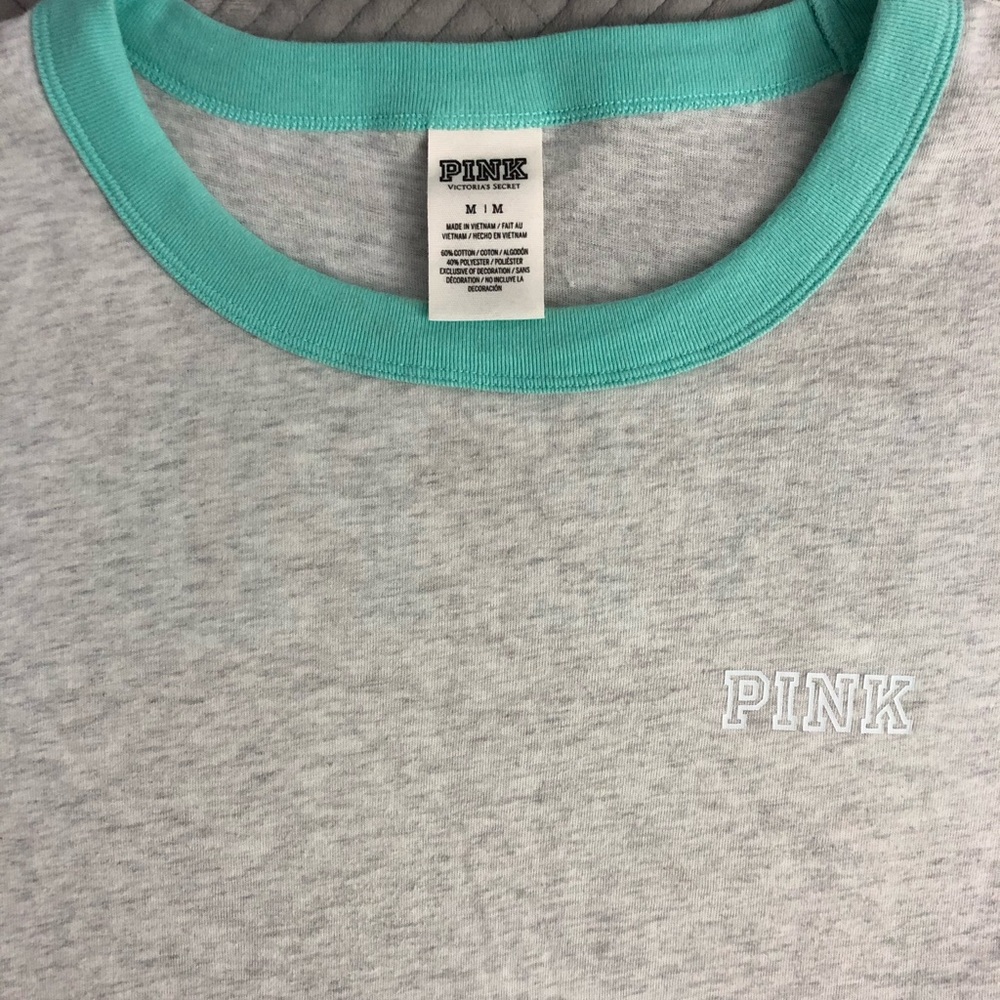 VS Pink tee - Picture 3 of 4